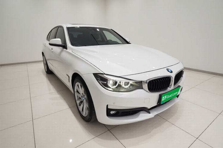 Used BMW 3 Series GT 2019 320i Sport Edition Exterior 1