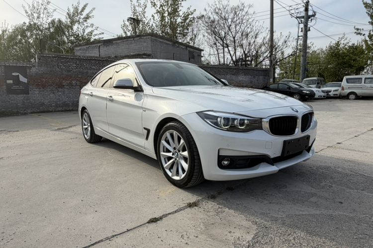 Used BMW 3 Series GT 2019 320i Sport Edition Exterior 2