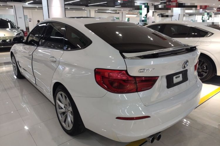 Used BMW 3 Series GT 2019 320i Sport Edition Exterior 2
