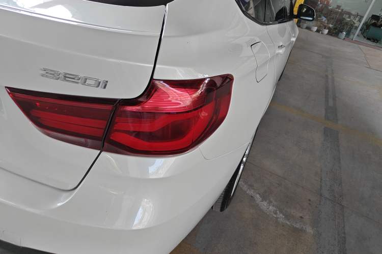Used BMW 3 Series GT 2019 320i M Sport Package Exterior 3