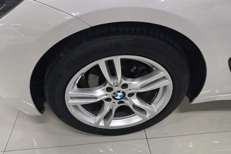 Used BMW 3 Series GT 2019 320i M Sport Package Exterior 4