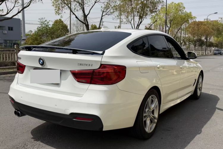 Used BMW 3 Series GT 2019 320i M Sport Exterior 4