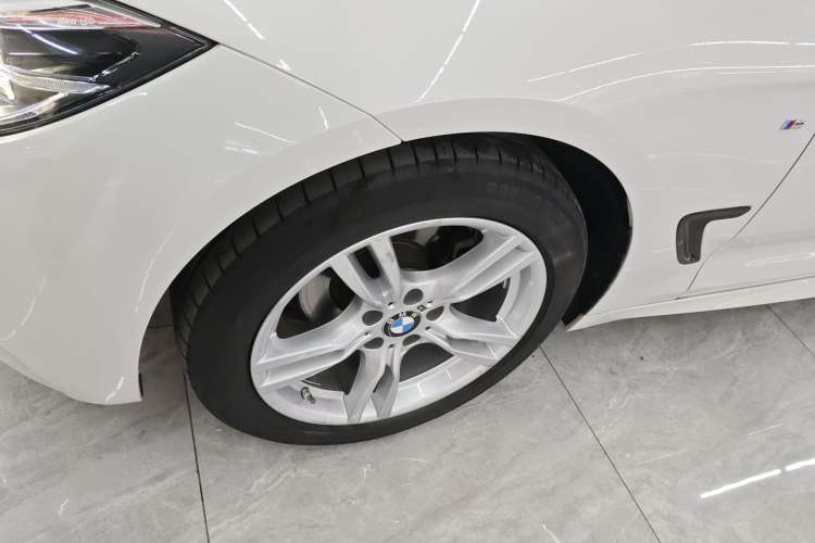 Used BMW 3 Series GT 2019 320i M Sport Package Exterior 4