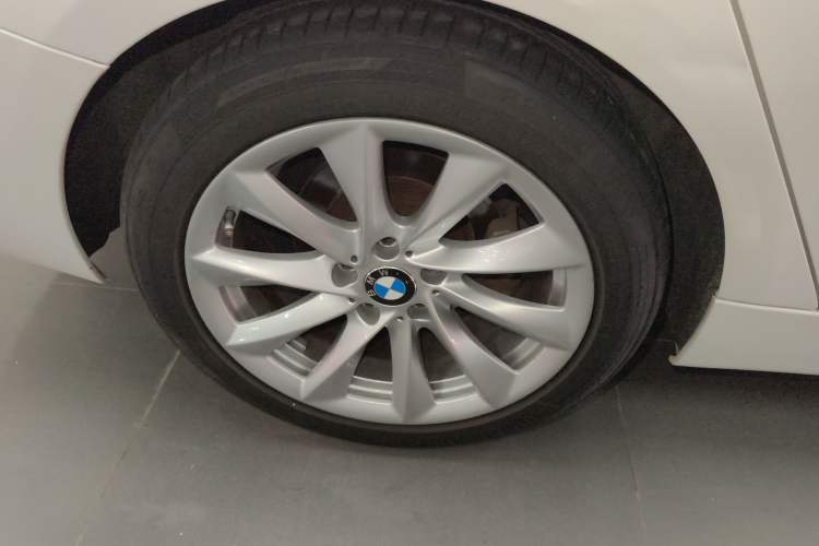 Used BMW 3 Series GT 2019 320i Sport Edition Exterior 5