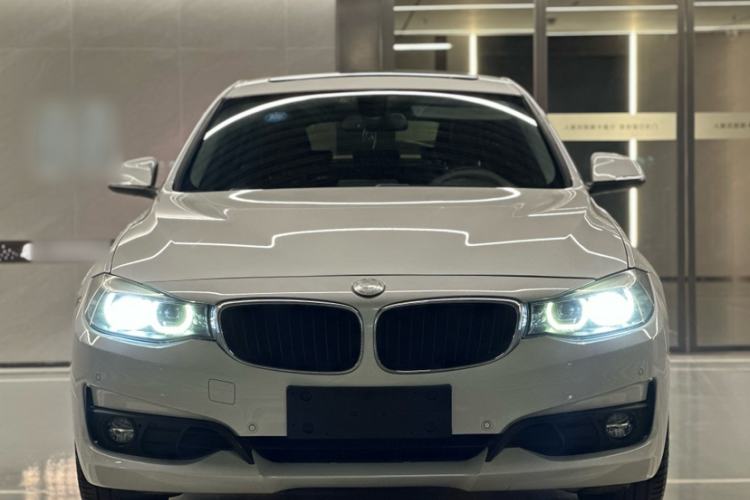 Used BMW 3 Series GT 2019 320i Sport Edition Exterior 5
