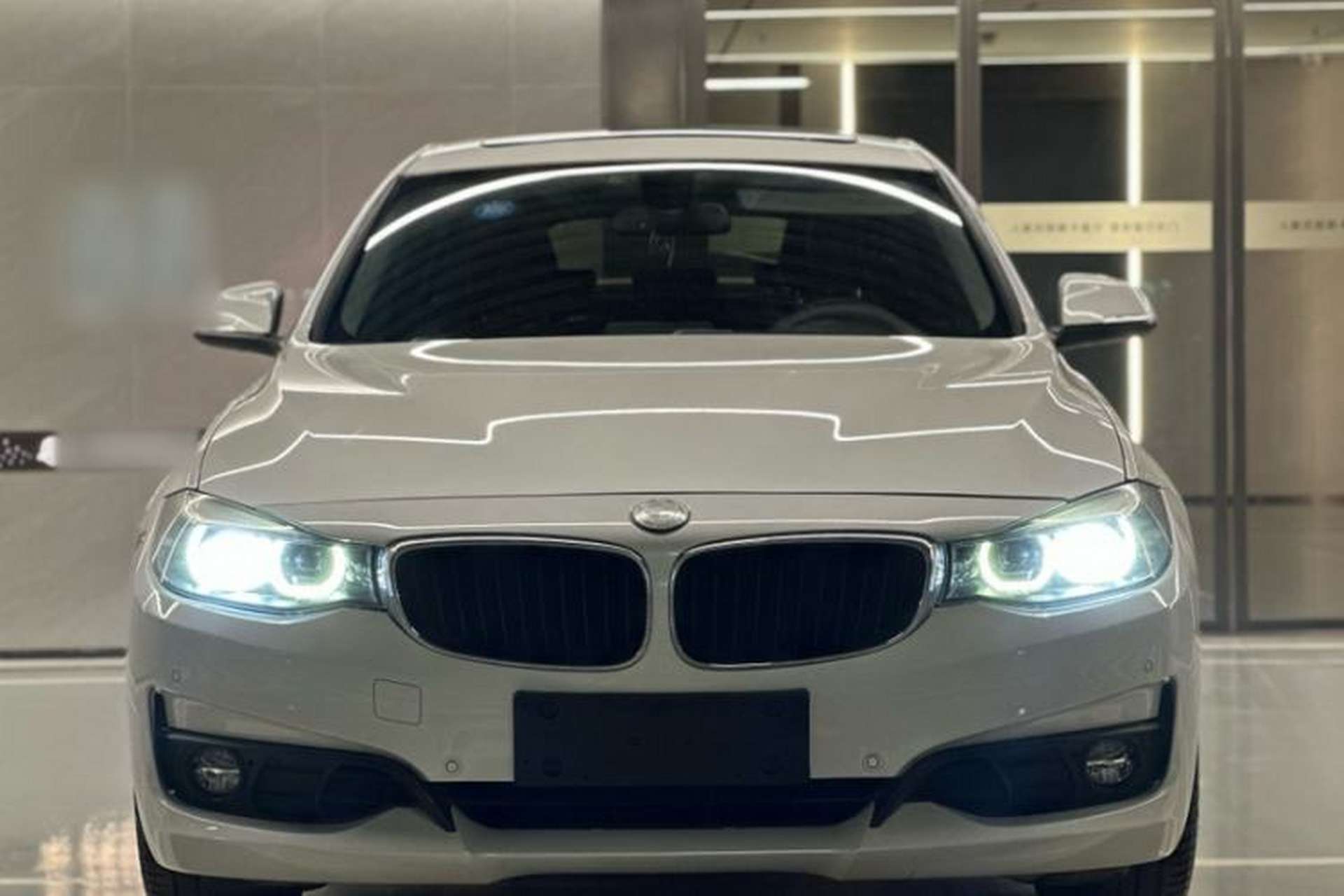 Used BMW 3 Series GT 2019 320i Sport Edition Exterior 5