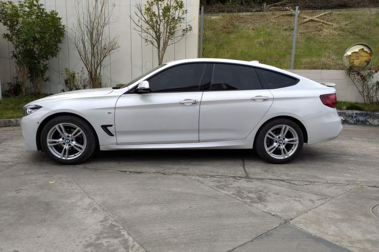 Used BMW 3 Series GT 2019 320i M Sport Package Exterior 7