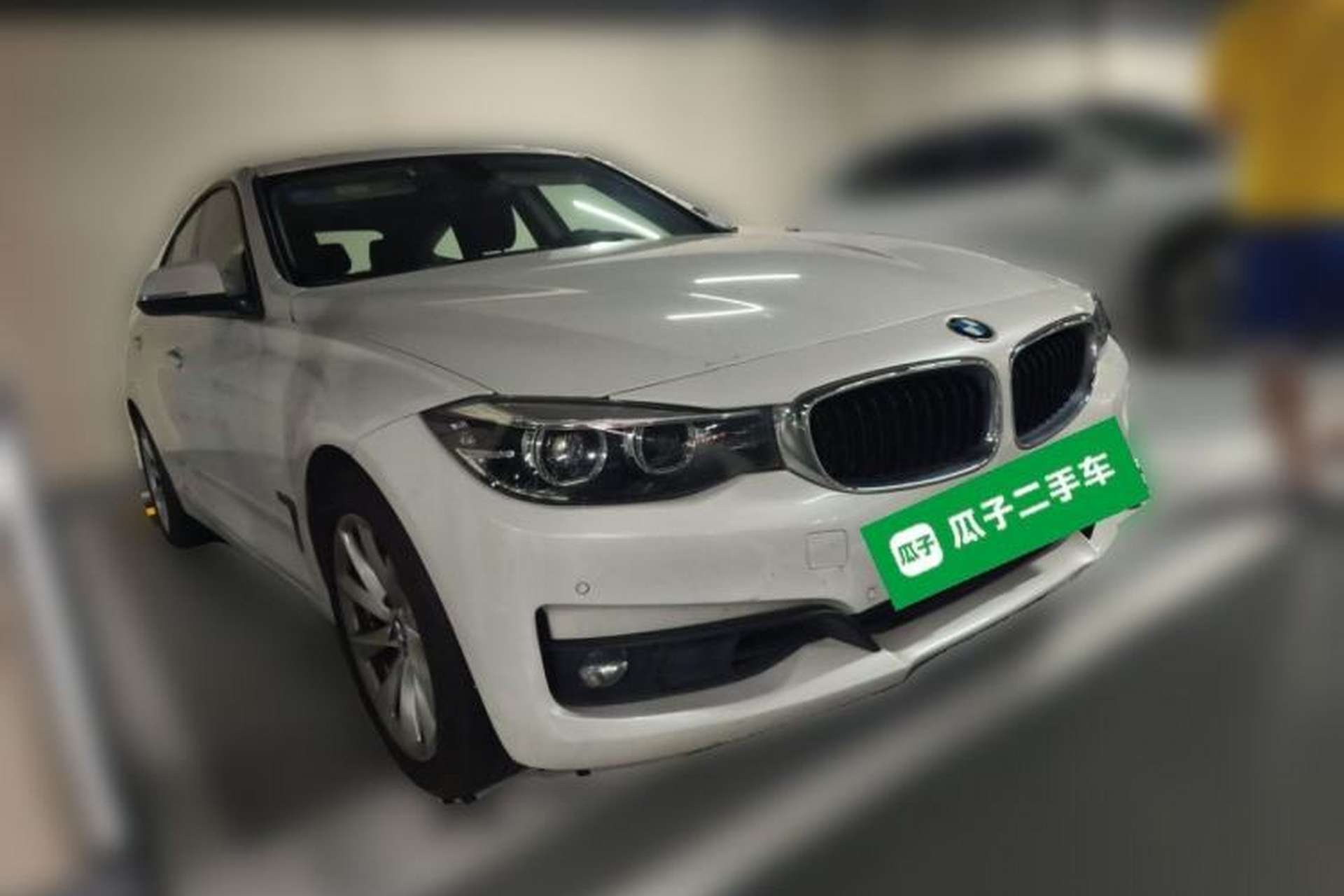 Used BMW 3 Series GT 2019 320i Sport Edition Front Right 45 Deg