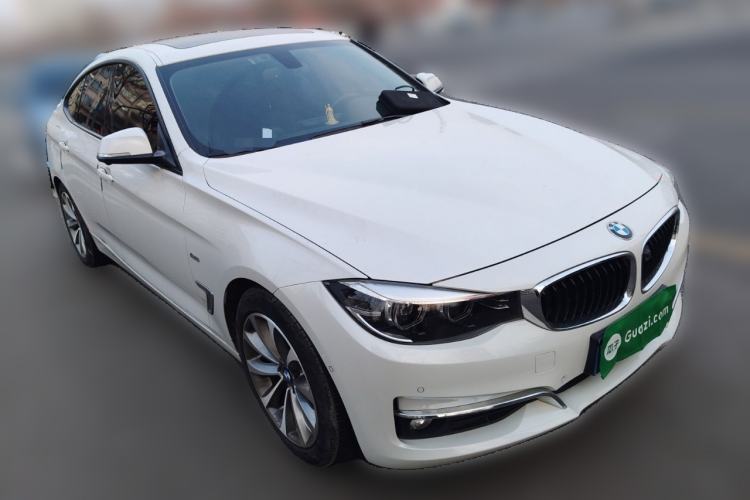 Used BMW 3 Series GT 2019 320i Sport Edition Front Right 45 Deg