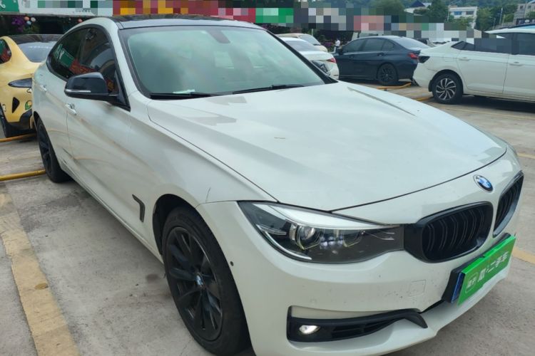 Used BMW 3 Series GT 2019 320i Sport Edition Front Right 45 Deg