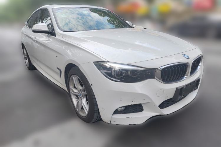 Used BMW 3 Series GT 2019 320i M Sport Package Front Right 45 Deg