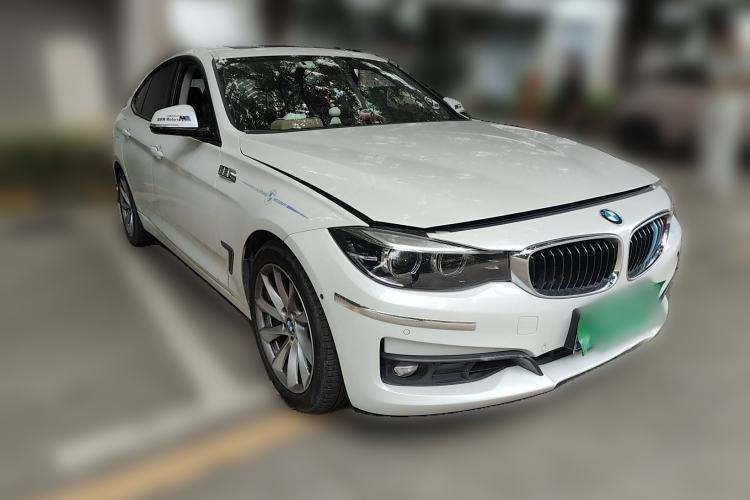 Used BMW 3 Series GT 2019 320i Sport Edition Front Right 45 Deg