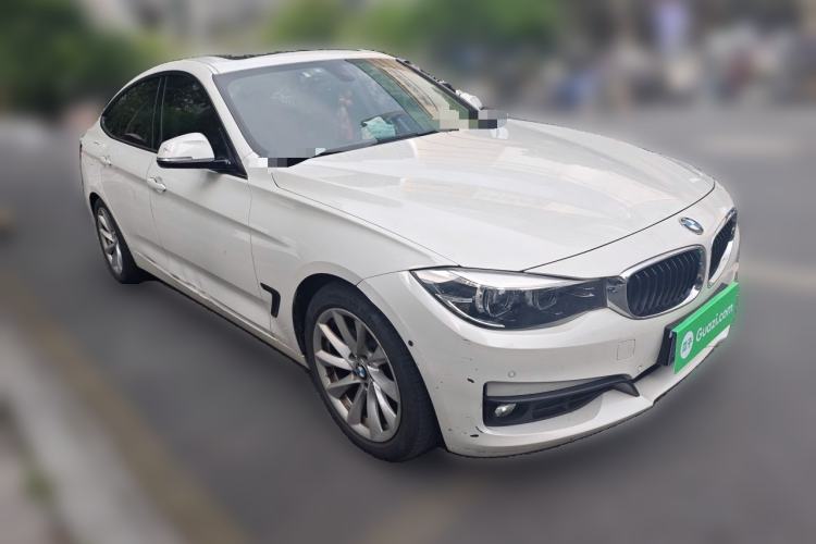 Used BMW 3 Series GT 2019 320i Sport Edition Front Right 45 Deg