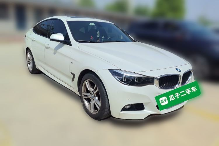 Used BMW 3 Series GT 2019 320i M Sport Package Front Right 45 Deg