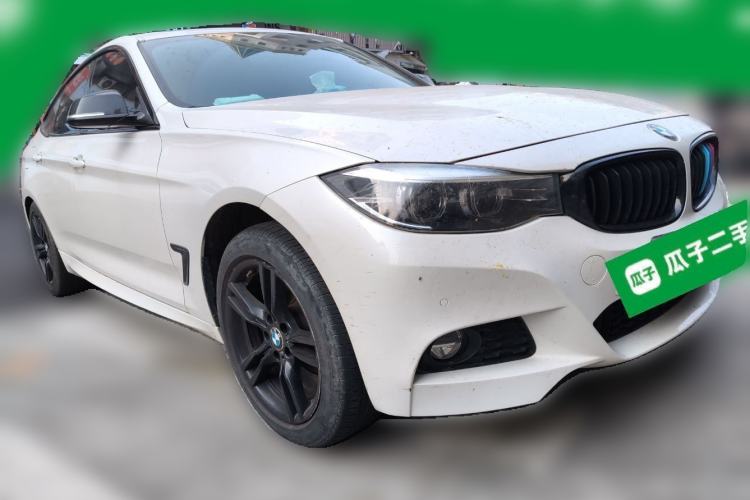 Used BMW 3 Series GT 2019 320i M Sport Front Right 45 Deg