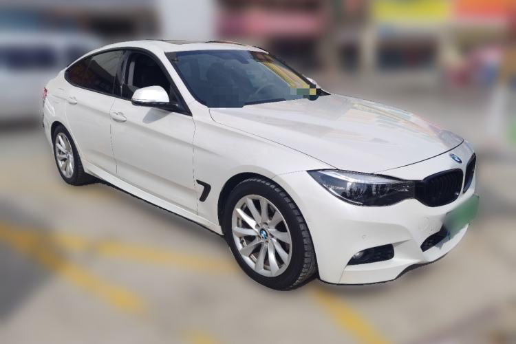 Used BMW 3 Series GT 2019 320i Sport Edition Front Right 45 Deg