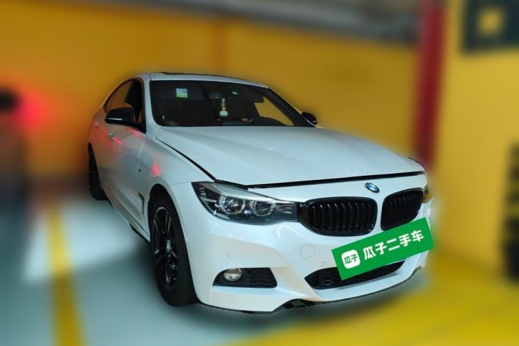 Used BMW 3 Series GT 2019 320i M Sport Night Edition Front Right 45 Deg
