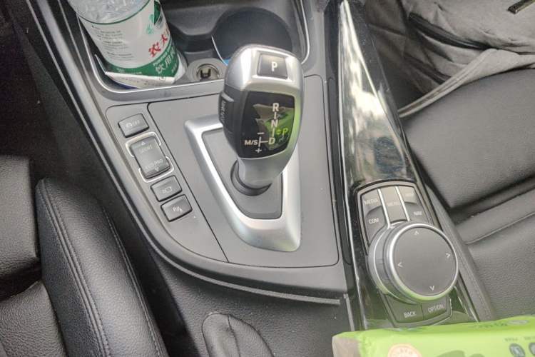 Used BMW 3 Series GT 2019 320i M Sport Package Gear Lever