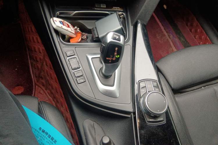 Used BMW 3 Series GT 2019 320i M Sport Package Gear Lever