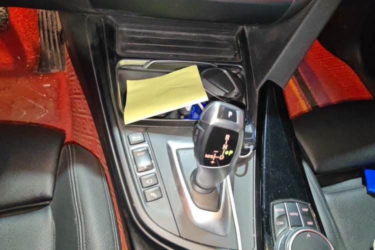 Used BMW 3 Series GT 2019 320i M Sport Package Gear Lever