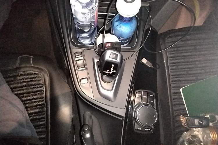 Used BMW 3 Series GT 2019 320i M Sport Package Gear Lever