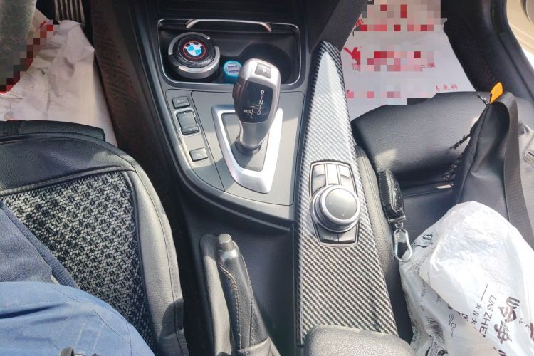 Used BMW 3 Series GT 2019 320i Sport Edition Gear Lever