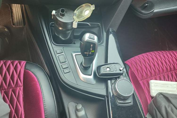 Used BMW 3 Series GT 2019 320i M Sport Package Gear Lever