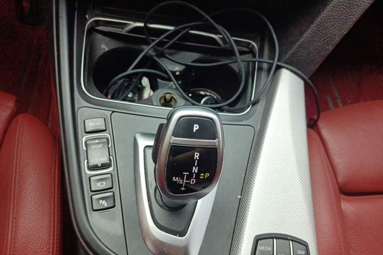 Used BMW 3 Series GT 2019 320i M Sport Gear Lever