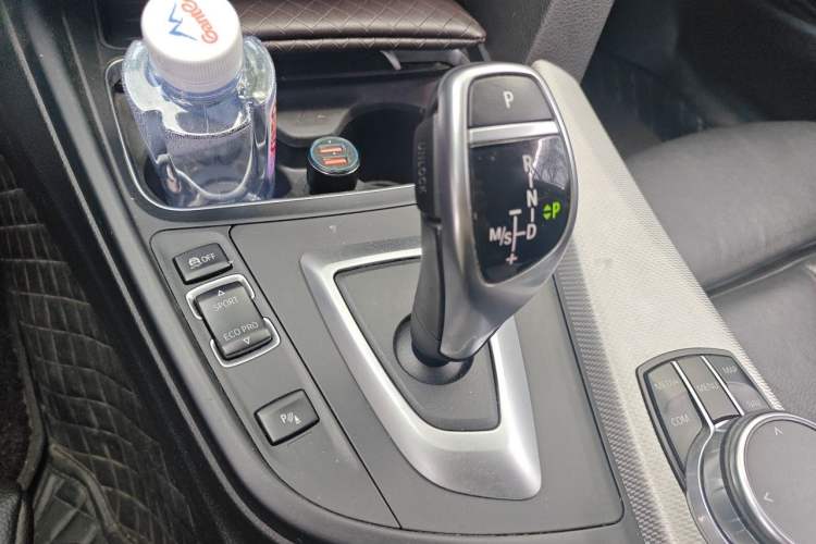 Used BMW 3 Series GT 2019 320i M Sport Package Gear Lever