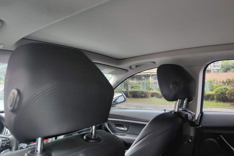 Used BMW 3 Series GT 2019 320i Sport Edition Headliner