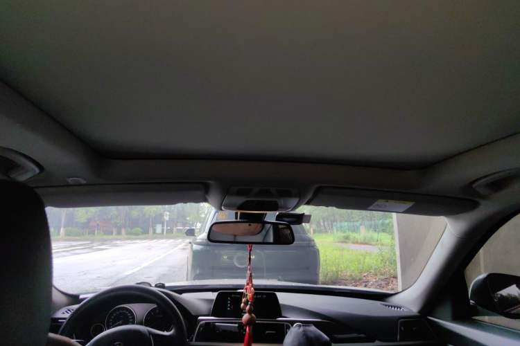 Used BMW 3 Series GT 2019 320i Sport Edition Headliner