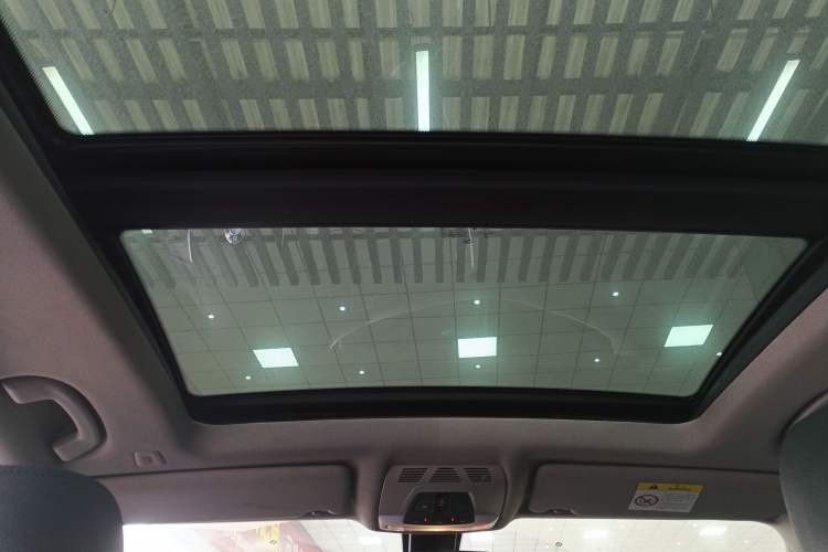 Used BMW 3 Series GT 2019 320i Sport Edition Headliner