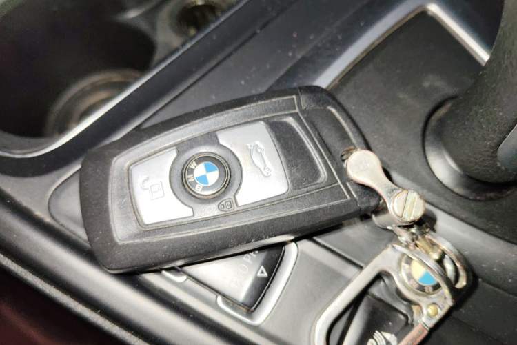 Used BMW 3 Series GT 2019 320i Sport Edition Interior 1