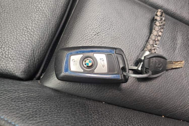 Used BMW 3 Series GT 2019 320i M Sport Package Interior 1