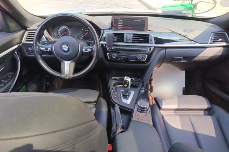 Used BMW 3 Series GT 2019 320i M Sport Package Interior 2
