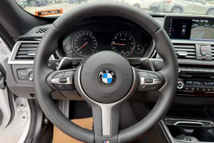 Used BMW 3 Series GT 2019 320i M Sport Night Edition Interior 2