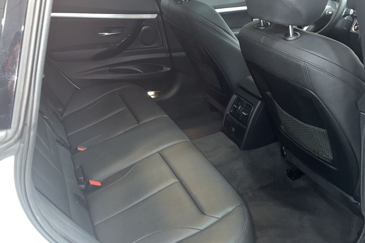 Used BMW 3 Series GT 2019 320i M Sport Package Interior 2