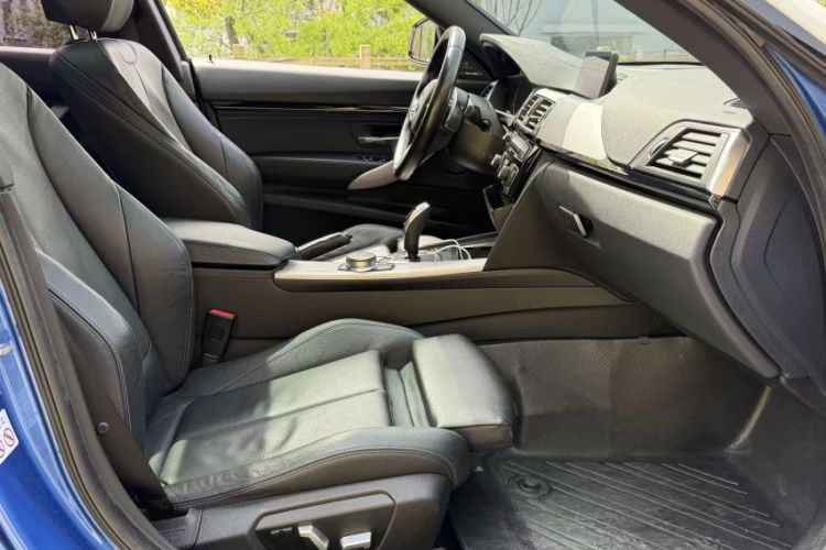 Used BMW 3 Series GT 2019 320i M Sport Interior 3