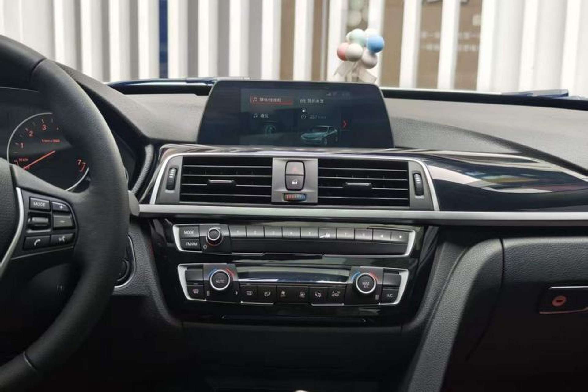 Used BMW 3 Series GT 2019 320i Sport Edition Interior 3