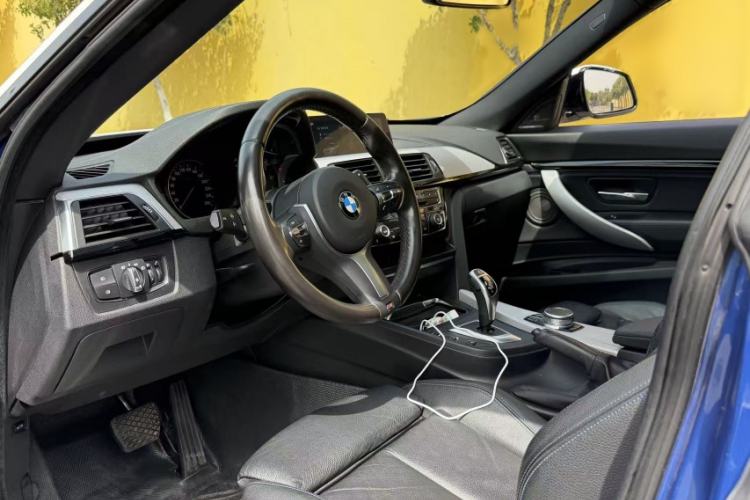 Used BMW 3 Series GT 2019 320i M Sport Interior 6