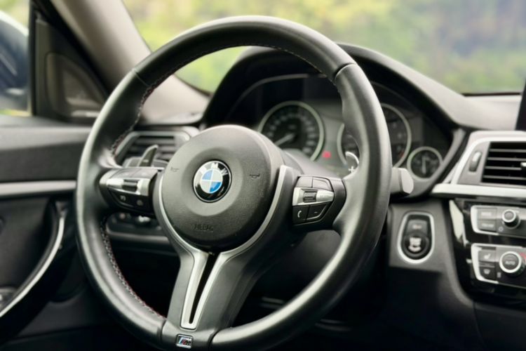 Used BMW 3 Series GT 2019 320i Sport Edition Interior 6