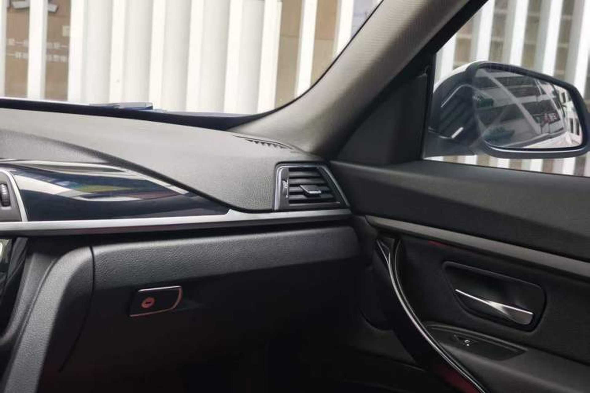 Used BMW 3 Series GT 2019 320i Sport Edition Interior 7