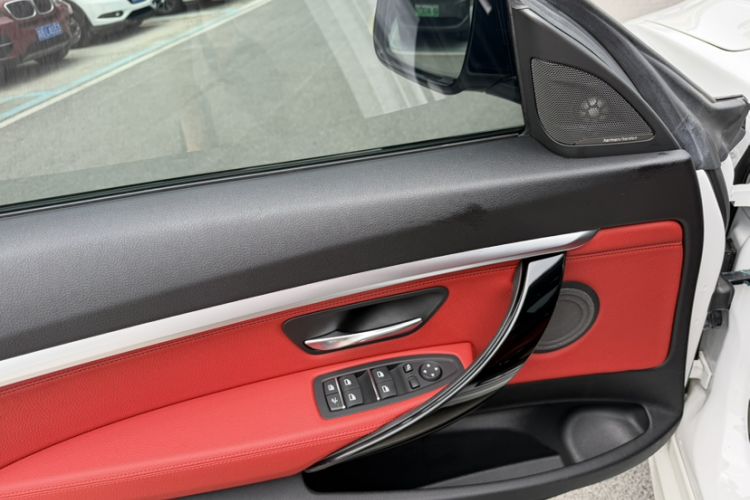 Used BMW 3 Series GT 2019 320i M Sport Night Edition Interior 8