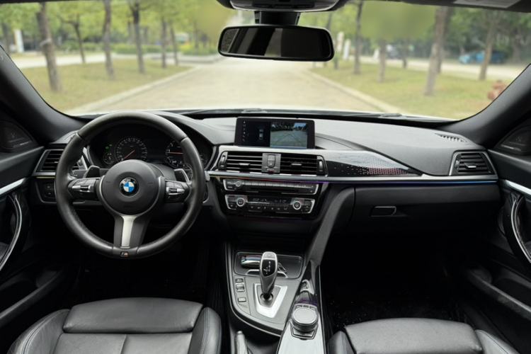 Used BMW 3 Series GT 2019 320i M Sport Night Edition Interior 8