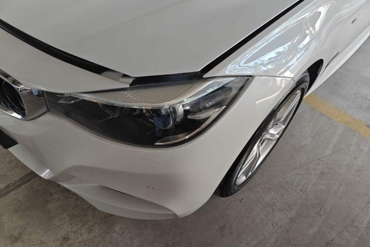 Used BMW 3 Series GT 2019 320i M Sport Package Left Front Headlight