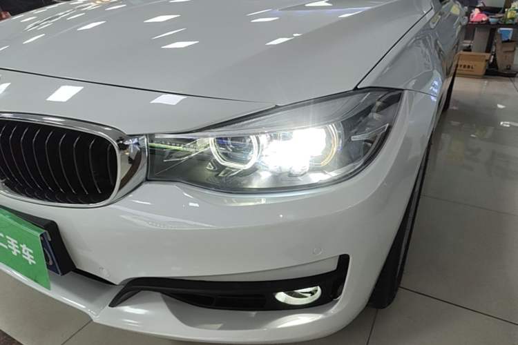 Used BMW 3 Series GT 2019 320i Sport Edition Left Front Headlight