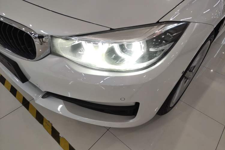 Used BMW 3 Series GT 2019 320i Sport Edition Left Front Headlight