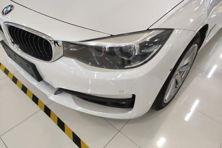 Used BMW 3 Series GT 2019 320i Sport Edition Left Front Headlight