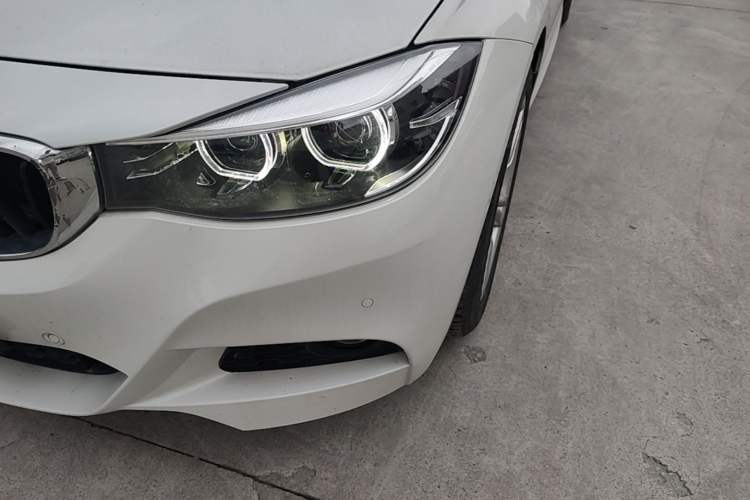 Used BMW 3 Series GT 2019 320i M Sport Package Left Front Headlight