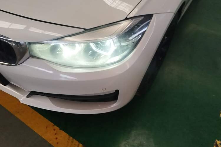 Used BMW 3 Series GT 2019 320i Sport Edition Left Front Headlight